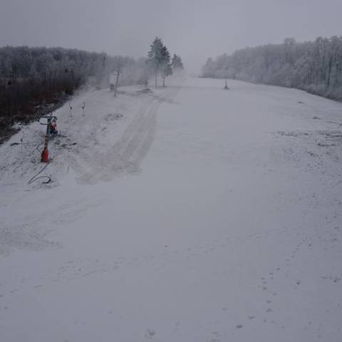 Prevádzka vlekov zostáva zatiaľ stále prerušená až do odvolania.