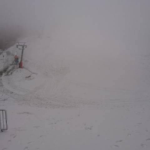 Prevádzka vlekov zostáva zatiaľ stále prerušená až do odvolania.