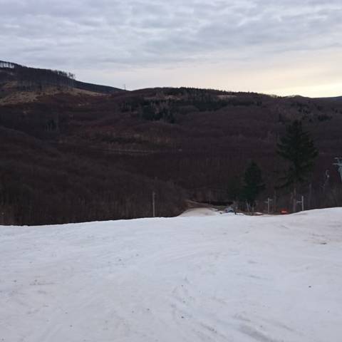 Od 4.3.2019 je v prevádzka vlekov prerušená až do odvolania.