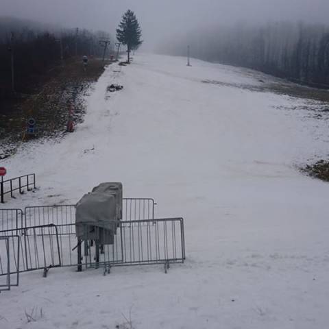 Prevádzka vlekov je prerušená až do odvolania.