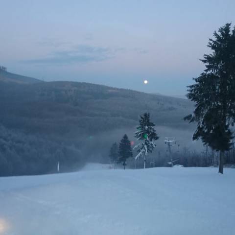 V prevádzke Pezinská Baba aj Zochova chata.