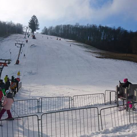 V prevádzke Pezinská Baba aj Zochova chata.