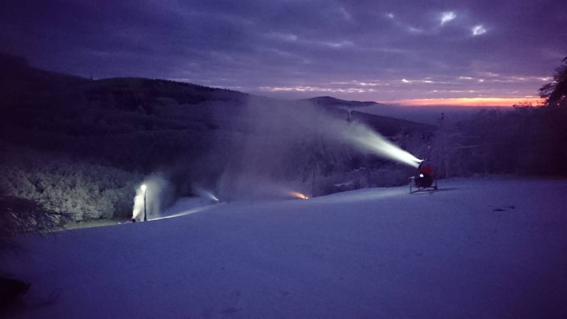 V prevádzke Pezinská Baba aj Zochova chata.