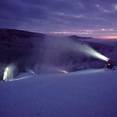 V prevádzke Pezinská Baba aj Zochova chata.