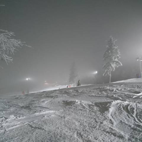 V prevádzke Pezinská Baba aj Zochova chata.