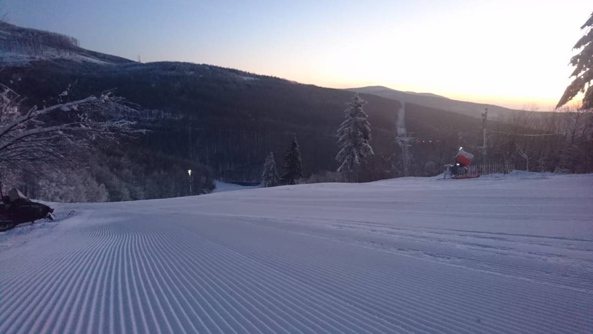 V prevádzke Pezinská Baba aj Zochova chata.