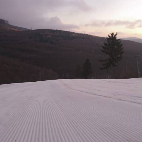 Dnes v prevádzke Pezinská Baba aj Zochova chata.