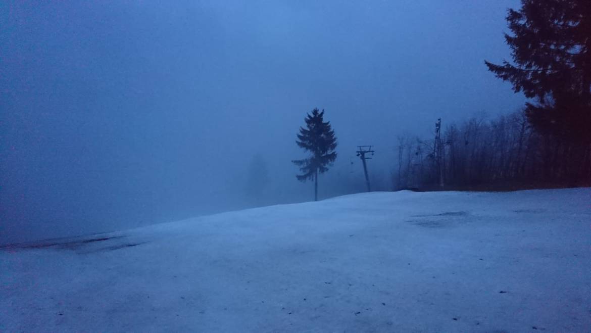 Prevádzka vlekov je PRERUŠENÁ až do odvolania.