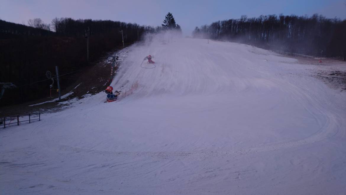 Dnes v prevádzke Pezinská Baba aj Zochova chata.