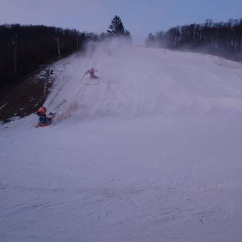 Dnes v prevádzke Pezinská Baba aj Zochova chata.