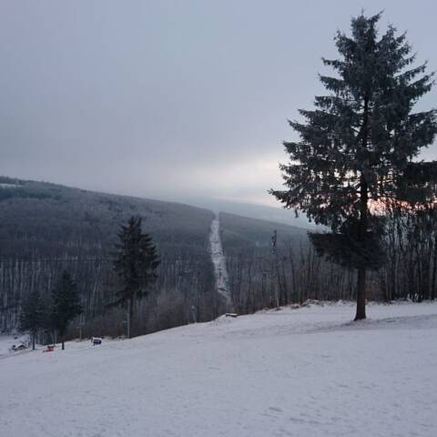 Aj dnes ešte mrazivo.
