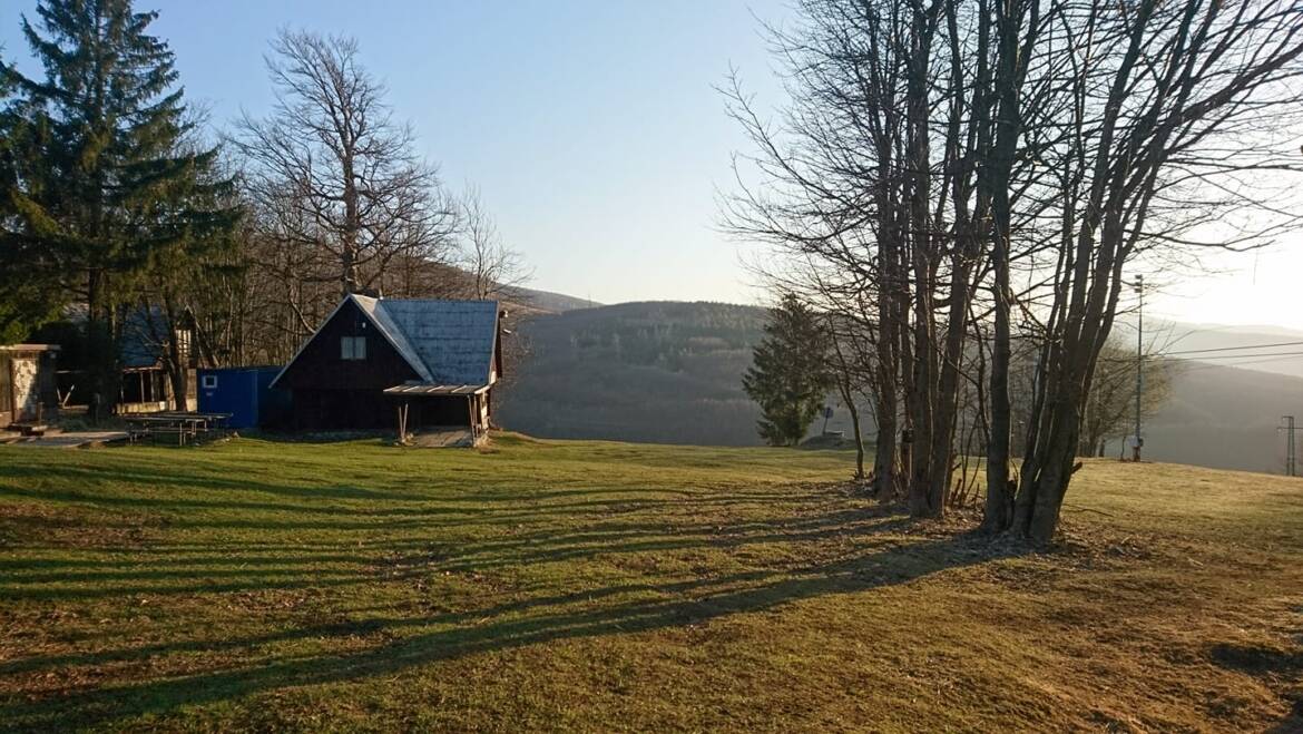 Krásne jarné a teplé počasie hneď ráno.