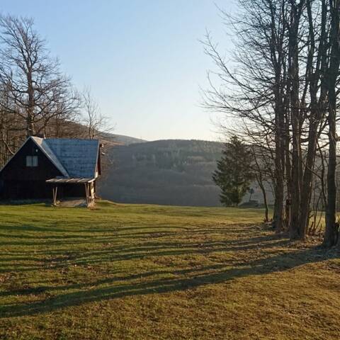 Krásne jarné a teplé počasie hneď ráno.