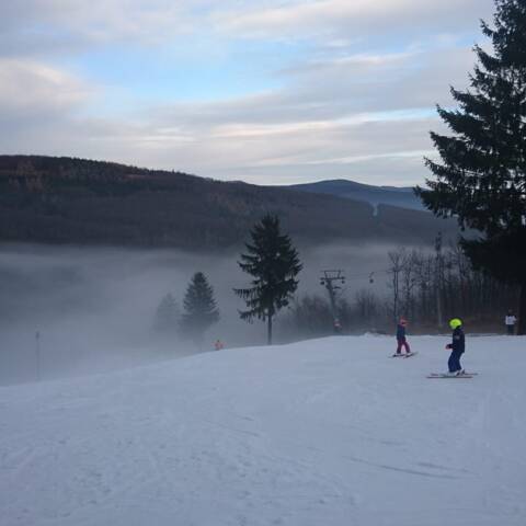 Dnes prevádzka od 9:00 do 16:00, zajtra 1.1.2022 od 11:00 do 16:00.