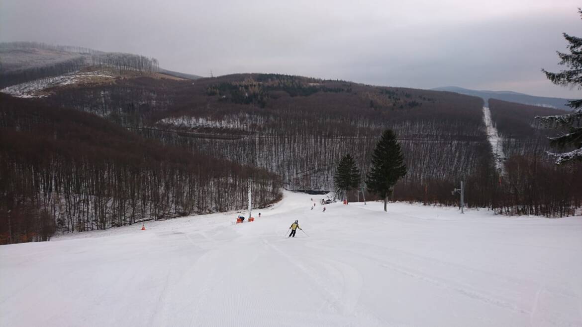 The resorts are open daily.