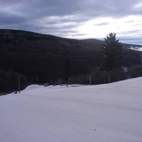 Vleky sú v prevádzke v oboch strediskách.