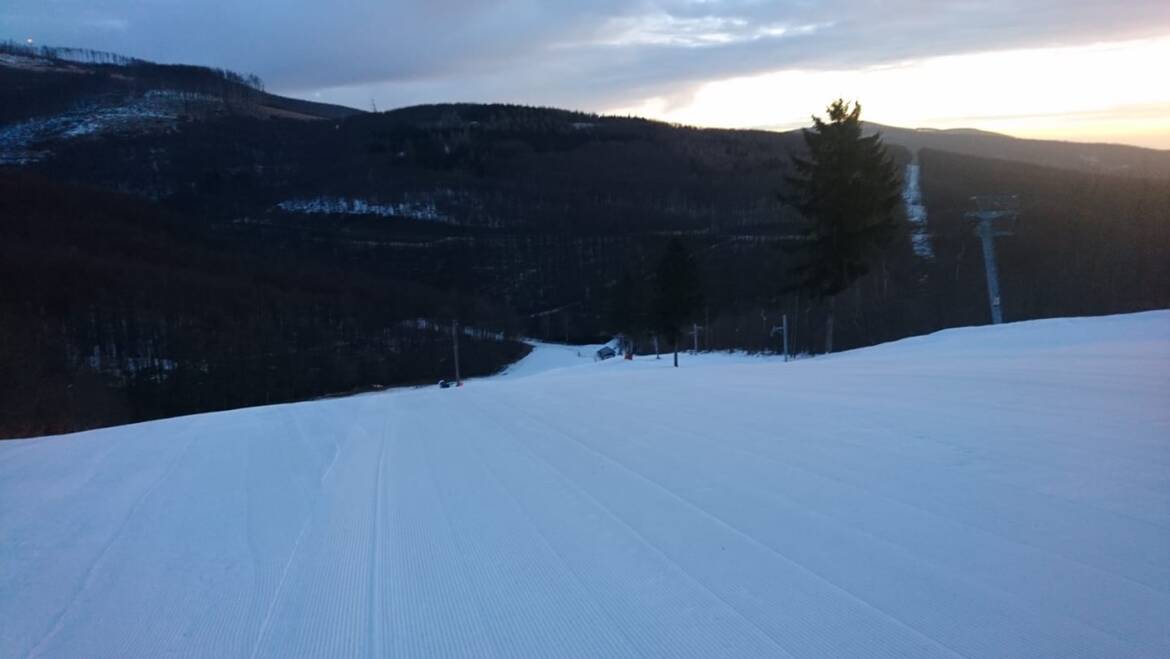 The Zochova chata resort is open today until 17:00.