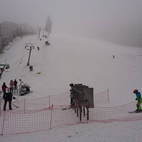 Denná prevádzka pokračuje.