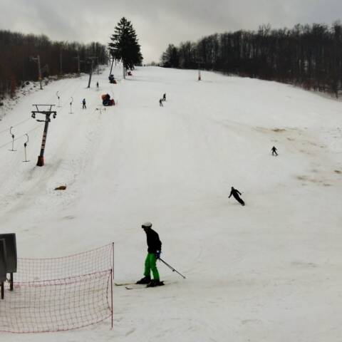 Dnes je prevádzka na Pezinskej Babe do 13:00.