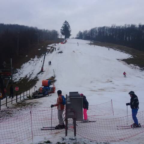 Dnes prevádzka vlekov do 16:00.