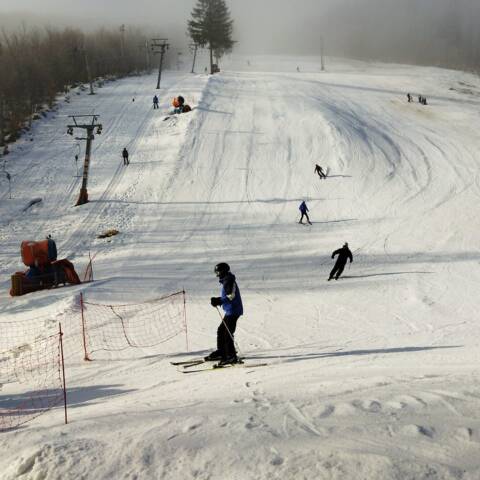 Jarná lyžovačka aj dnes.