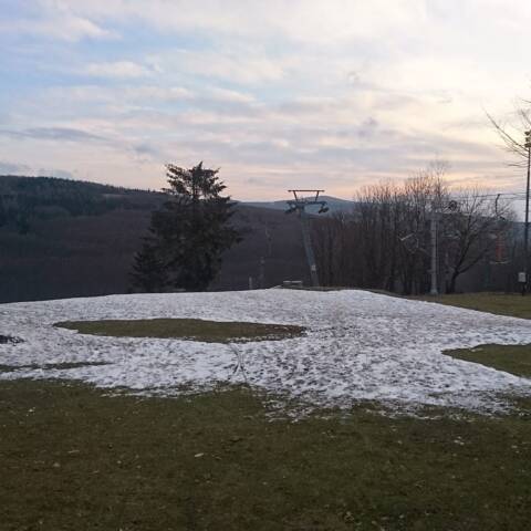 Prevádzka vlekov v tejto sezóne je ukončená.