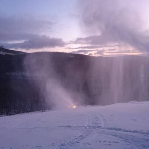 Prevádzka v oboch strediskách.