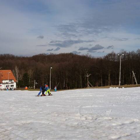 Prevádzka len v stredisku Zochova chata.
