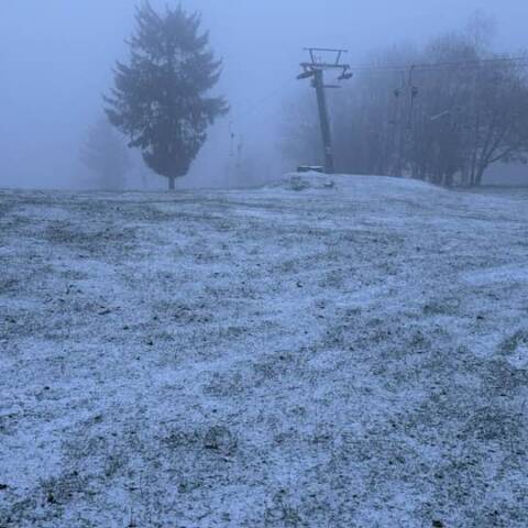 Napadol prvý sneh v tejto zimnej sezóne.