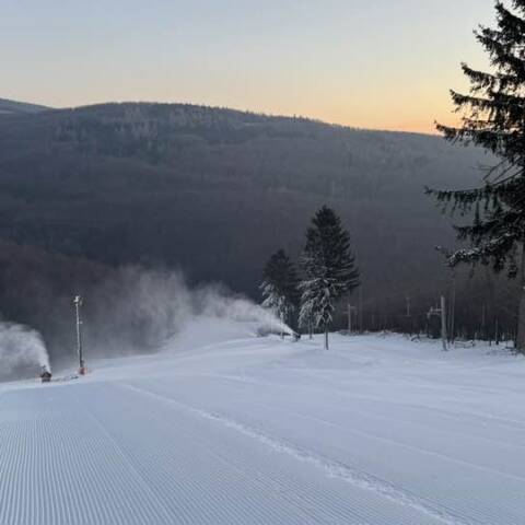 Denná aj večerná prevádzka.