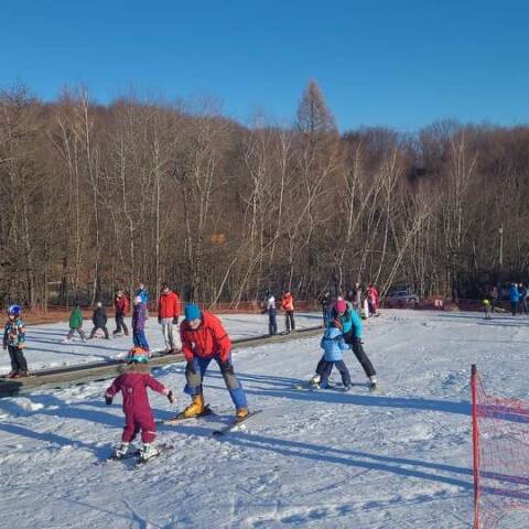 Denná aj večerná prevádzka.