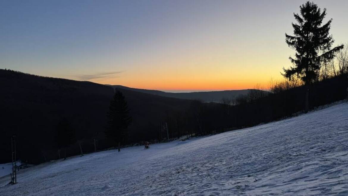 Inverzný charakter počasia ešte stále trvá.