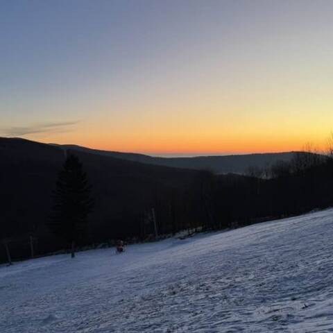 Inverzný charakter počasia ešte stále trvá.