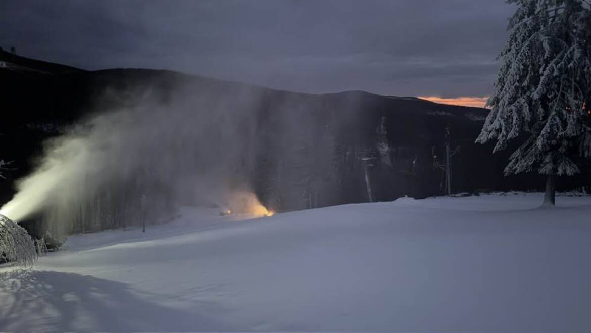 Dnes sú v prevádzke obe strediská.