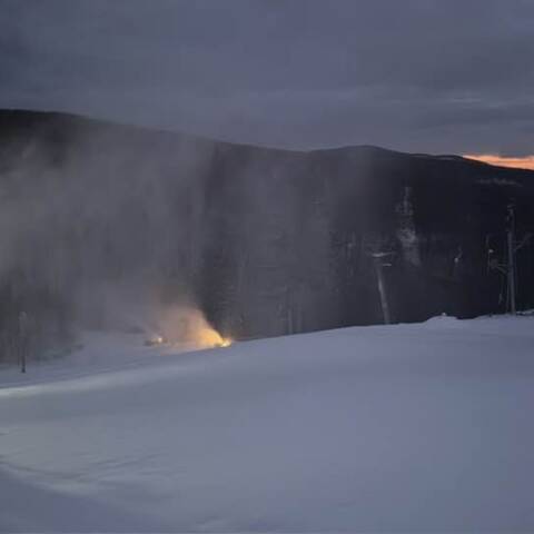 Dnes sú v prevádzke obe strediská.