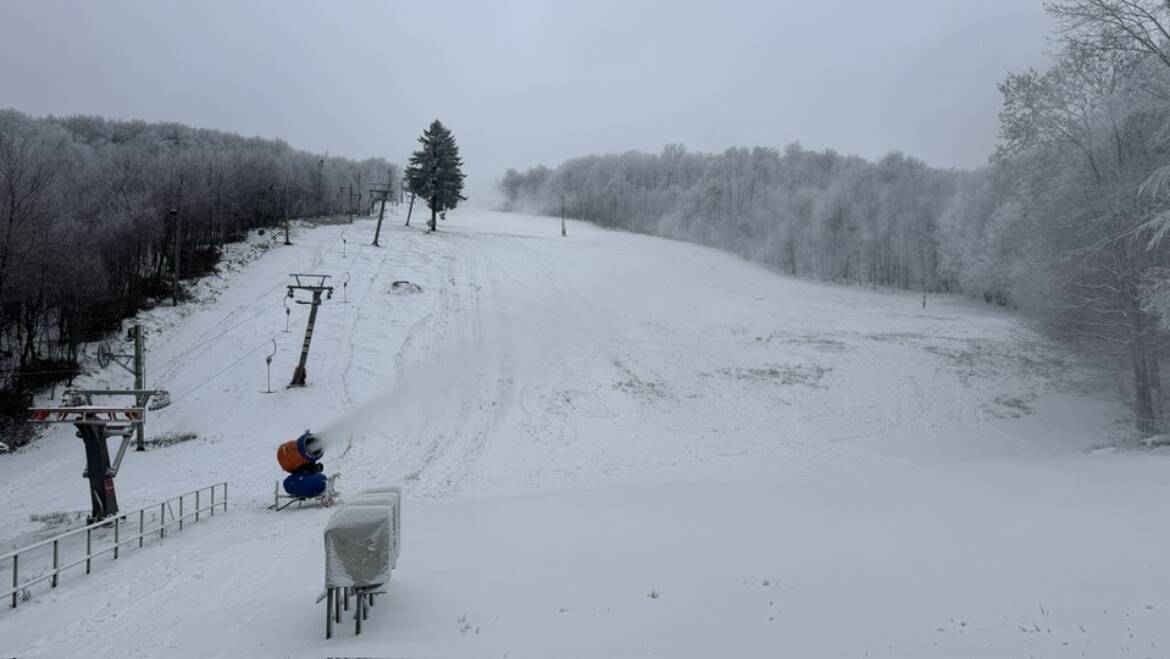 Nenároční nadšenci bežkovania môžu využiť prvý sneh.