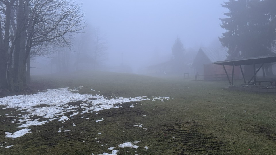 Rain and temperature also melt technical snow.