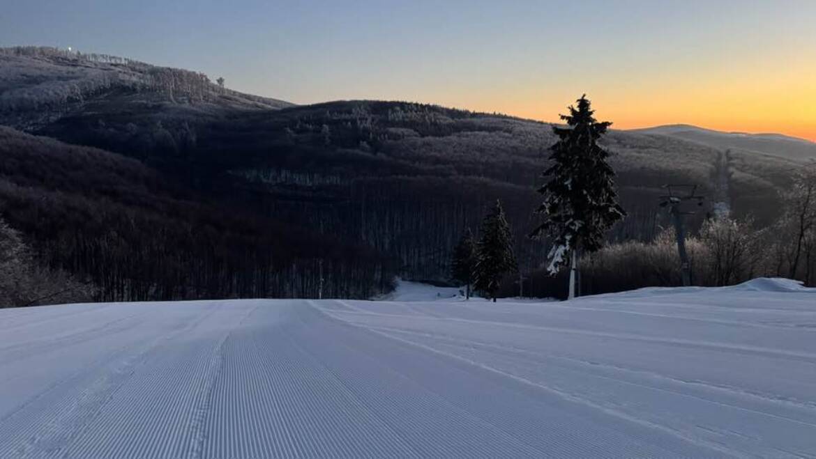 Prevádzka je v oboch strediskách.