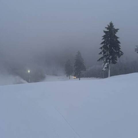 Prevádzka je v oboch strediskách.