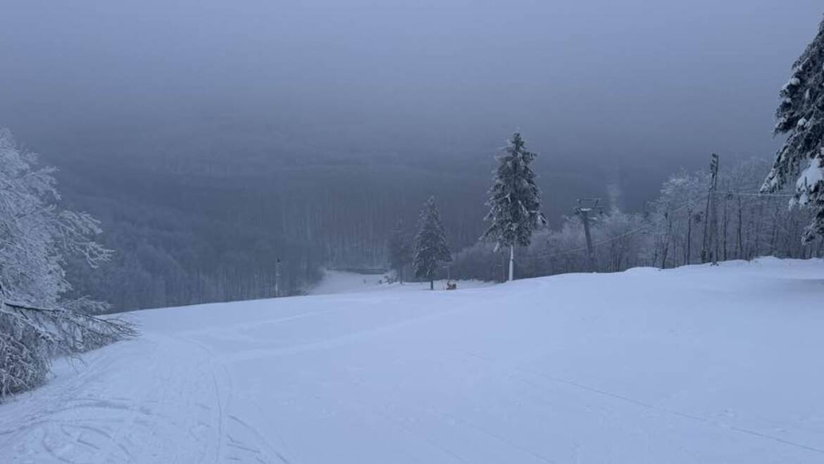 Prevádzka je v oboch strediskách.