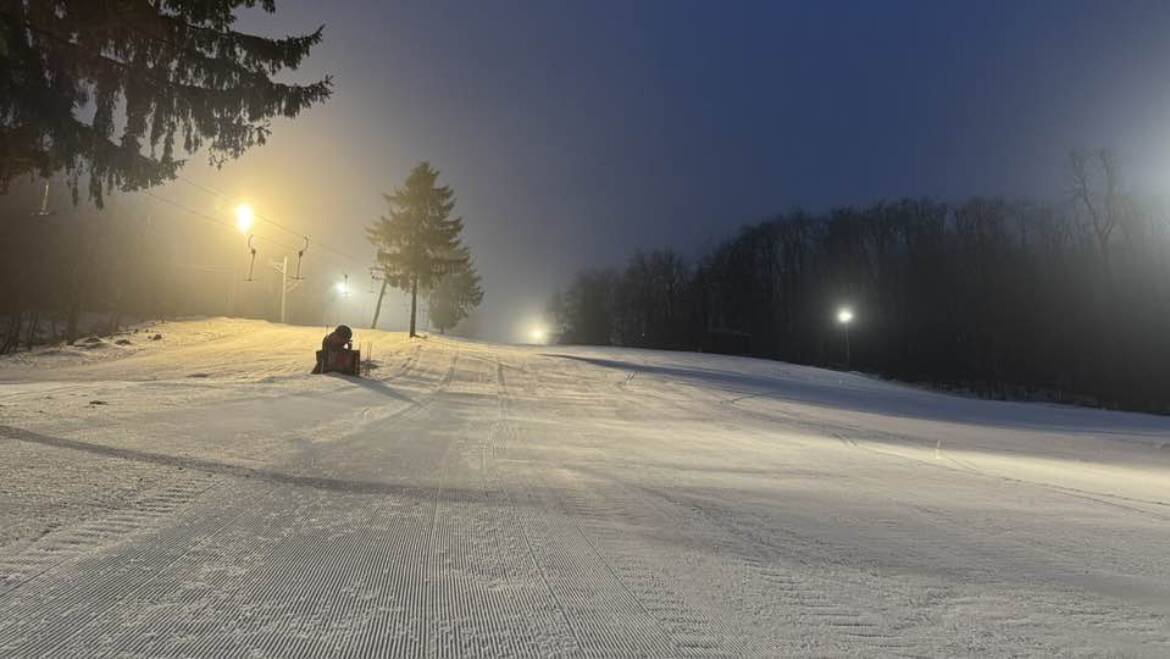 Evening skiing on Pezinská Baba is until 21:00.