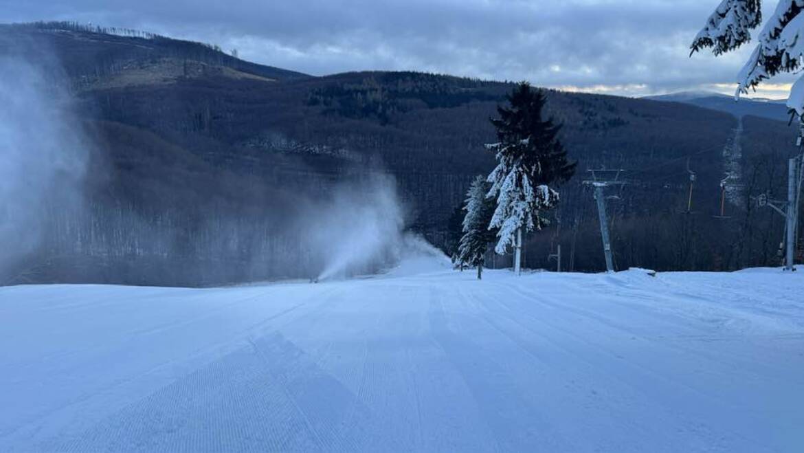 Prevádzka je v oboch strediskách.