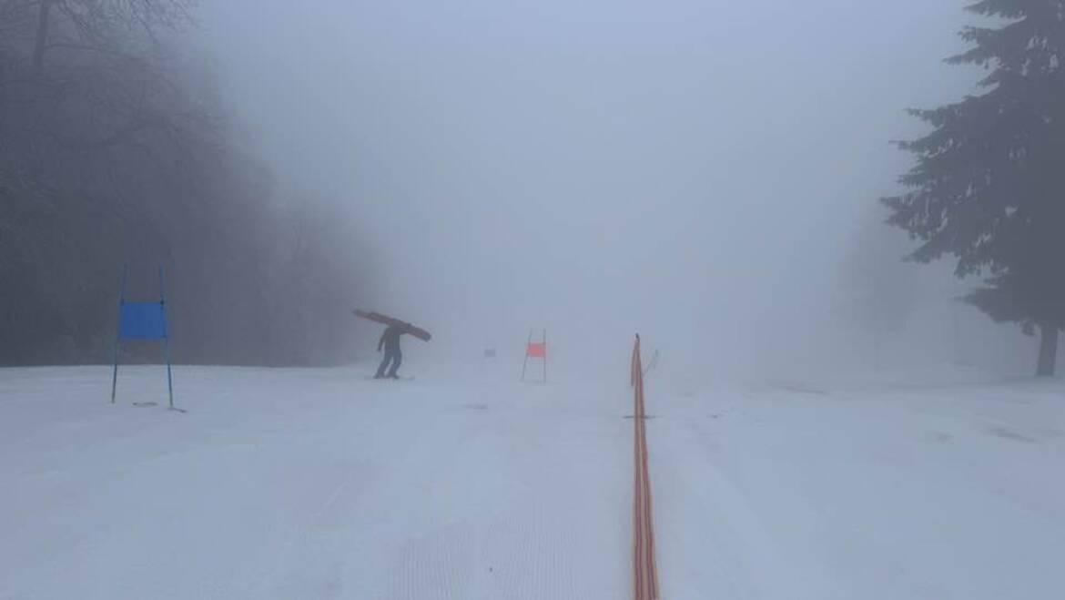 Dnes doobeda sú na Pezinskej Babe preteky detí.