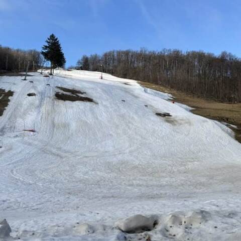 Farewell to the winter season with a carnival on skis.