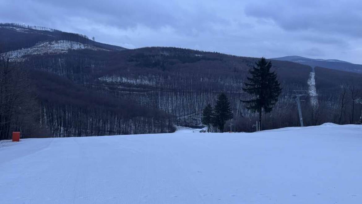 Prevádzka je v oboch strediskách.