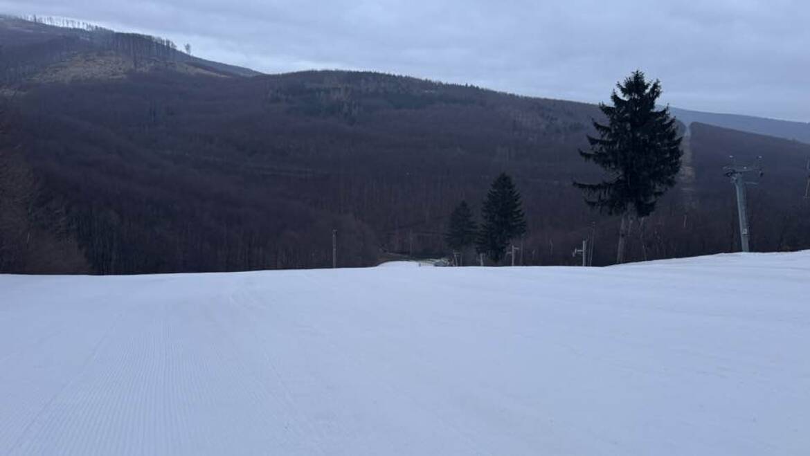 Prevádzka je v oboch strediskách.